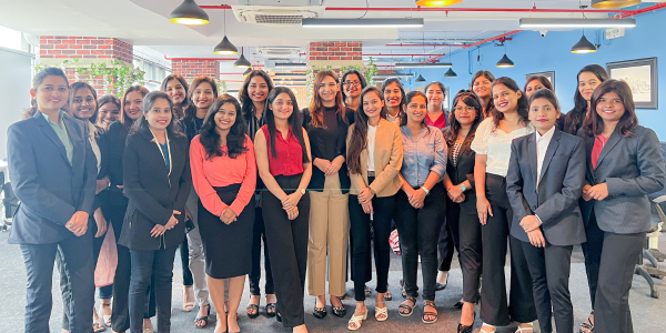 Women empowerment, applycup hiring solution, group of ladies in corporate office